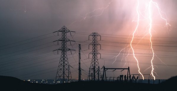 Réseaux électriques 2_Photo de Casey Horner sur Unsplash Electrical Network